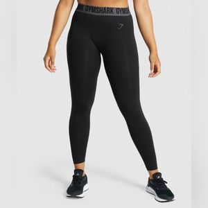 ✨NEW✨ GYMSHARK Fit Seamless Leggings